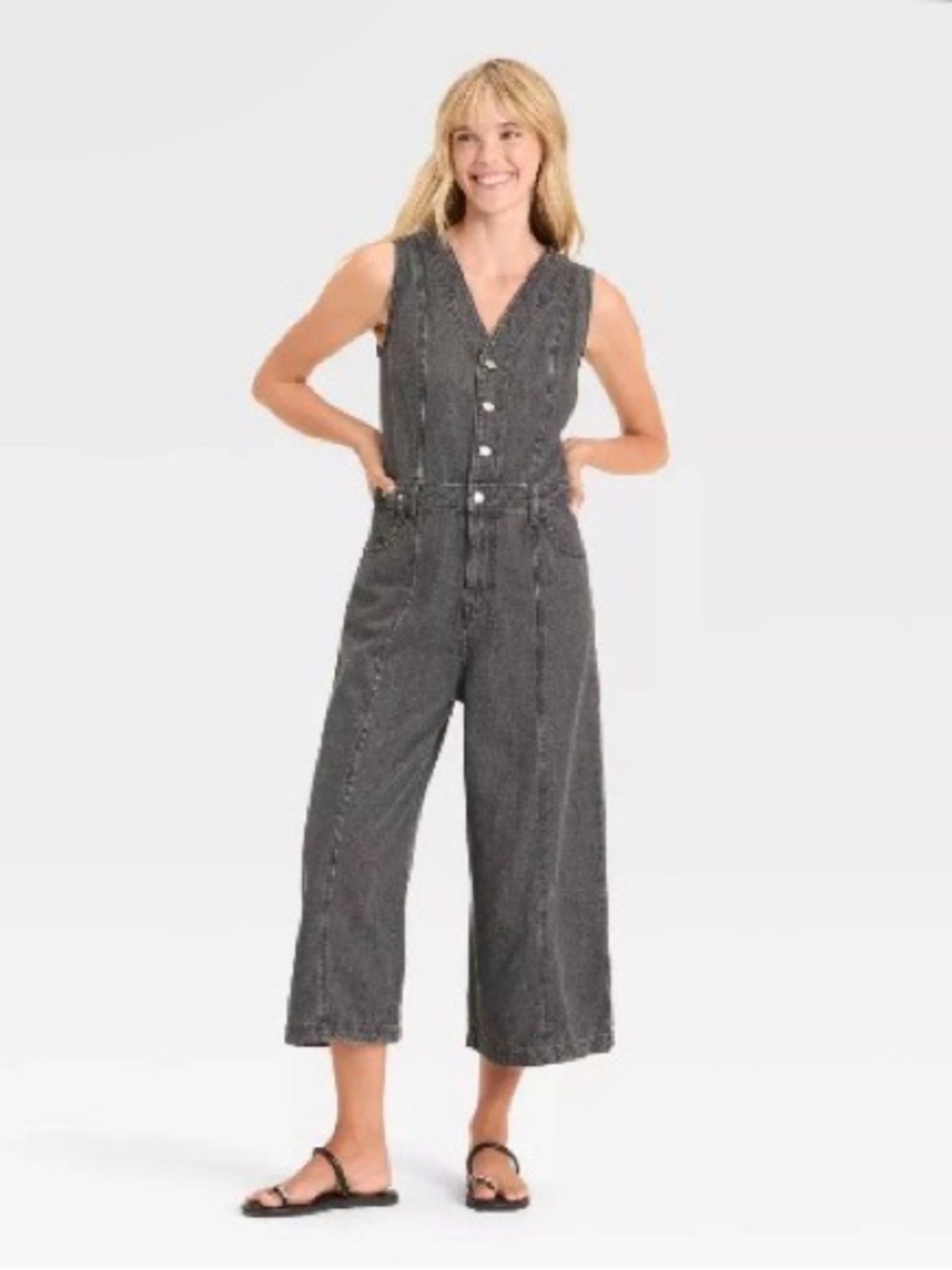 Universal Thread Gray / Washed Black Cropped Denim Jumpsuit